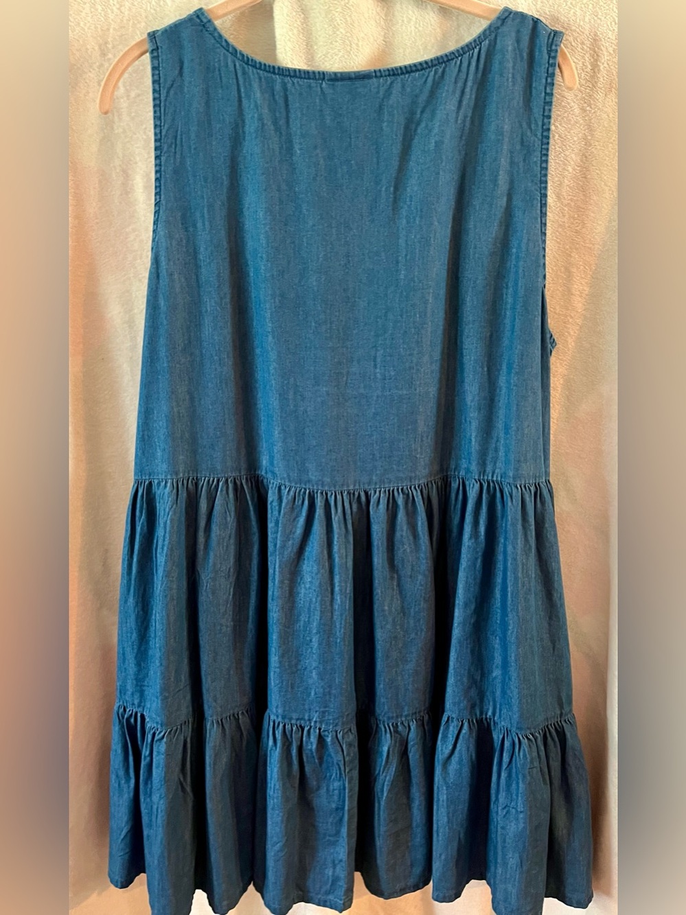 Women’s Sleeveless Denim Tiered Dress - Picture 2 of 5